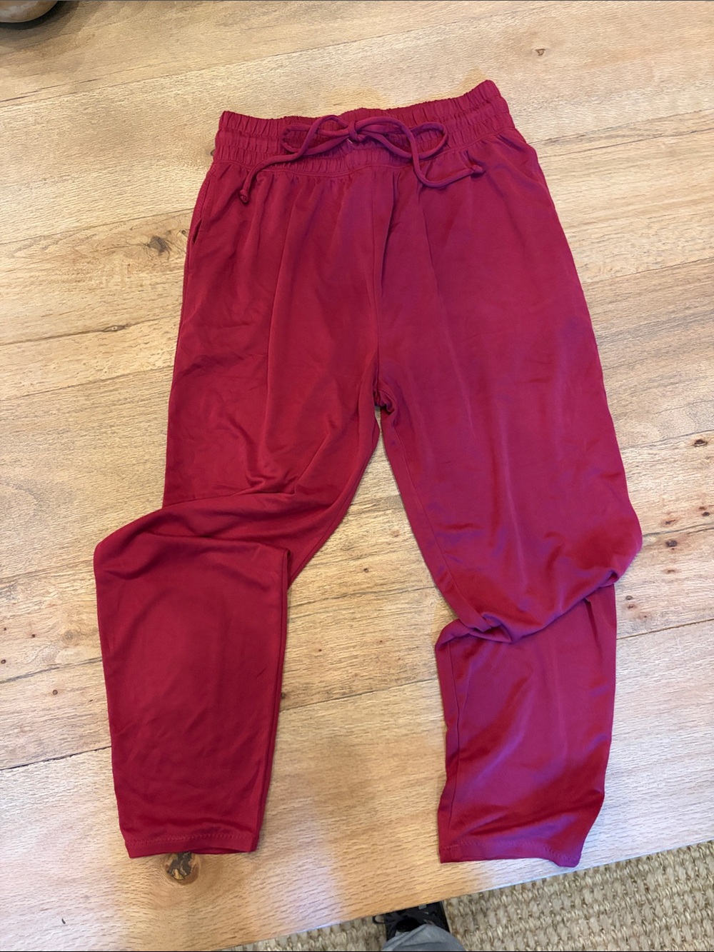Fabletics Women's Cranberry Drawstring Jogger Pants